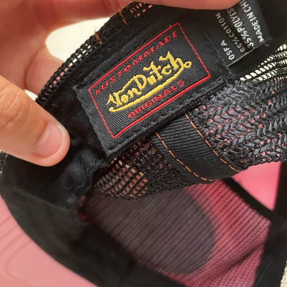 Von Dutch Truckers Cap - Picture 3 of 3